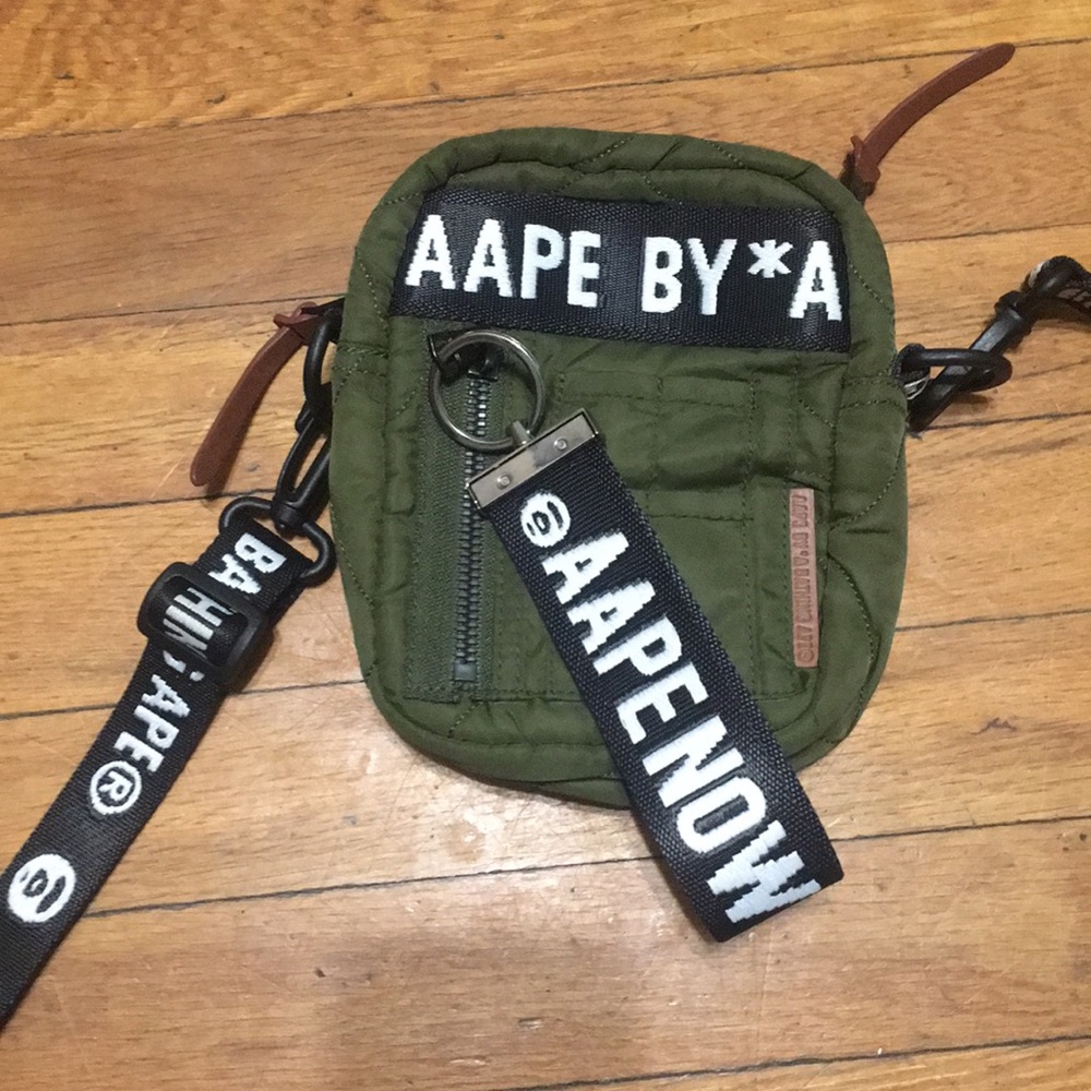 Aape shoulder bag used once